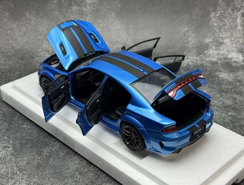 AutoArt Dodge 2020 Charger R-T Scat Pack Widebody Azul 1:18 – Modelo de fundición a presión coleccionable