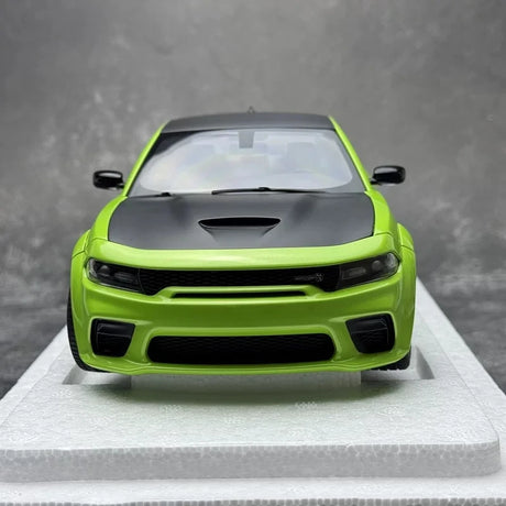 AutoArt Dodge 2020 تشارجر R-T سكات باك عريض الجسم بلون سيان 1:18 – نموذج معدني قابل للجمع مصبوب.