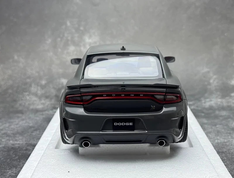 AutoArt Dodge 2020 Charger R-T Scat Pack Widebody رمادي 1:18 – نموذج معدني مصبوب لهواة الجمع