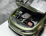 AutoArt Dodge 2020 Charger R-T Scat Pack Widebody Green 1:18 – Modelo de fundición a presión coleccionable