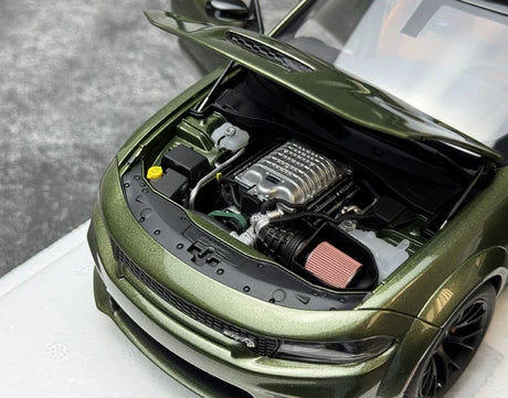 AutoArt Dodge 2020 Charger R-T Scat Pack Widebody أخضر 1:18 – نموذج معدني مصبوب لهواة الجمع