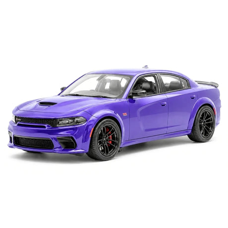 AutoArt Dodge 2020 تشارجر R-T سكات باك عريض الجسم بنفسجي 1:18 – نموذج معدني قابل للجمع مصبوب.