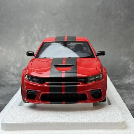 AutoArt Dodge 2020 تشارجر R-T سكات باك بلون أحمر 1:18 عريض الجسم – نموذج معدني قابل للجمع مصبوب.
