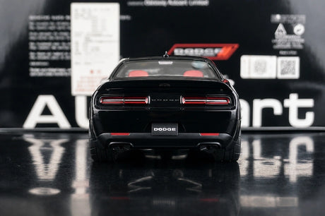 AutoArt Dodge 2023 تشالنجر SRT سوبر ستوك بلاك 1:18 – نموذج معدني قابل للجمع مصبوب.