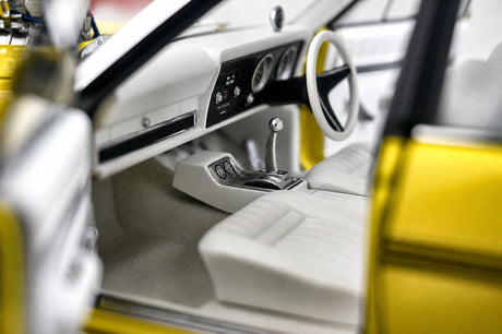 AutoArt Ford 1971 Falcon XY GTHO Street Machine Fluorescent Yellow 1:18 – Collectible Diecast Model Die-Cast