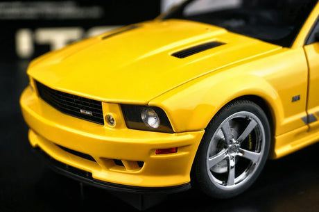 AutoArt Ford 2005 Mustang Saleen S281 Yellow 1:18 – Collectible Diecast Model Die-Cast