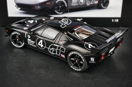 Ford 2017 GT Gran Turismo #4 1:18 diecast collectible model by AutoArt - view 4