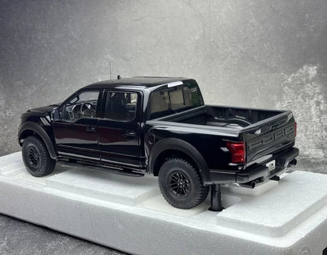 AutoArt Ford 2019 F-150 Raptor SuperCrew Black 1:18 – Collectible Diecast Model Die-Cast