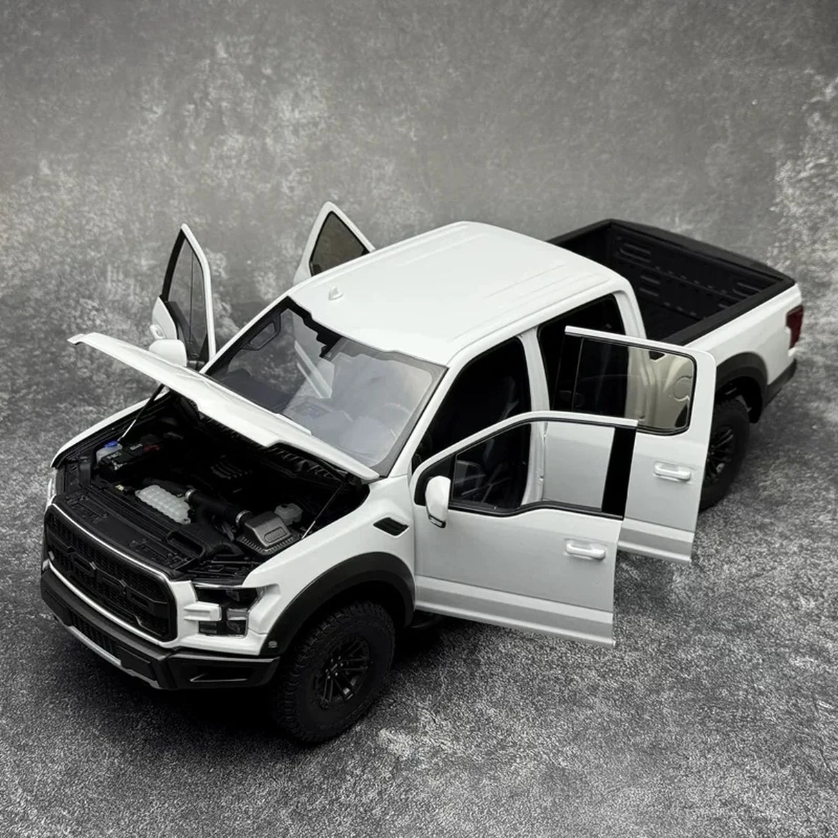AutoArt Ford 2019 F-150 Raptor SuperCrew White 1:18 – Sammelobjekt aus Druckguss