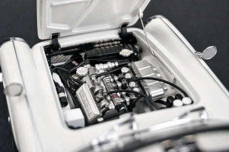 AutoArt Honda 1966 S800 White 1:18 – Keräilyvalittu pienoismalli