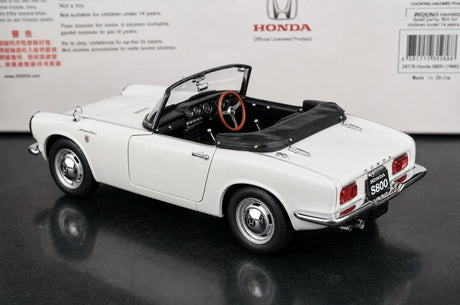 AutoArt Honda 1966 S800 White 1:18 – Keräilyvalittu pienoismalli