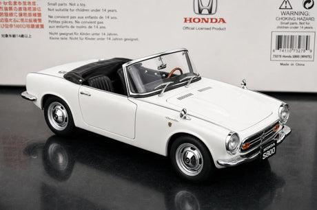 AutoArt Honda 1966 S800 White 1:18 – Keräilyvalittu pienoismalli