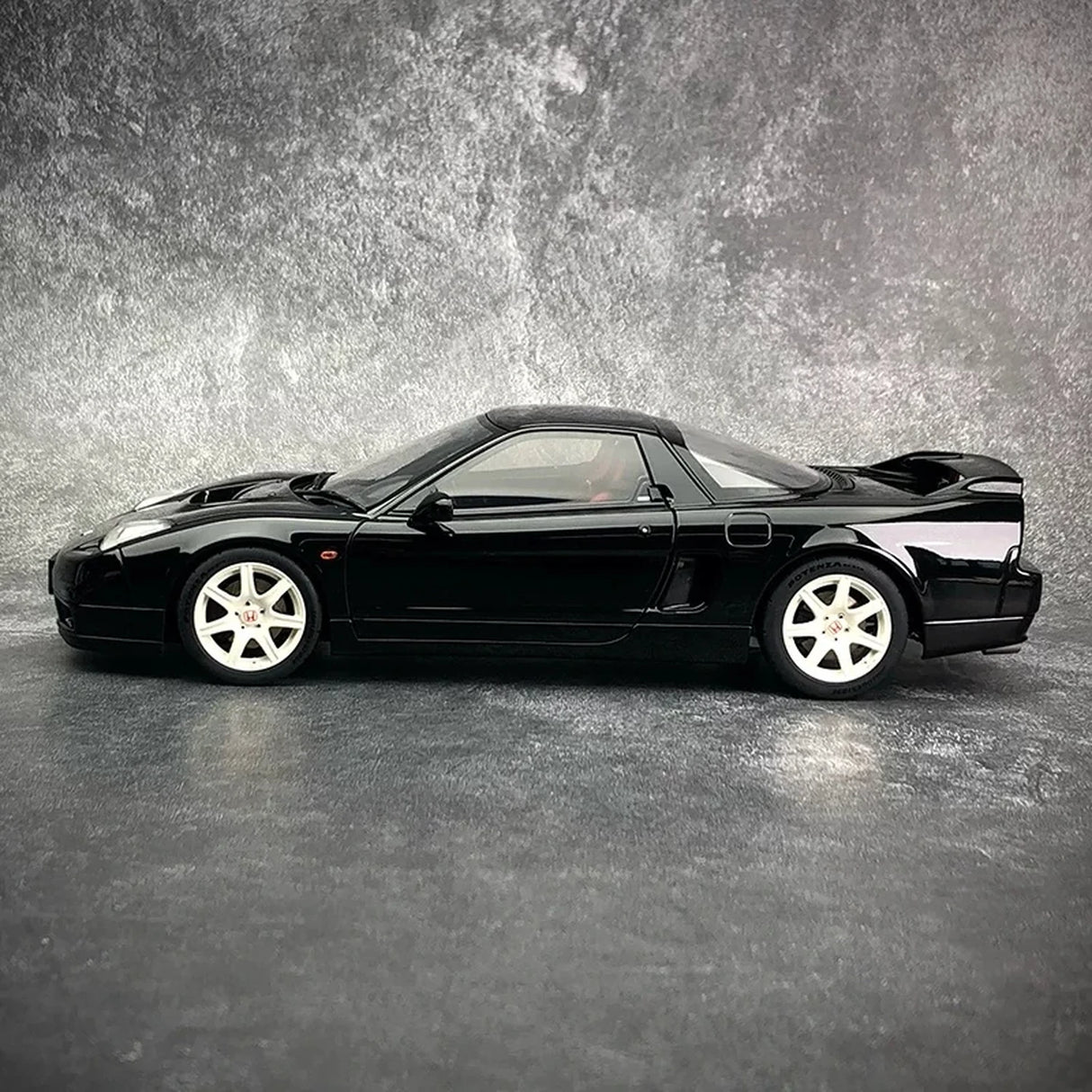 Honda 2002 NSX-R NA2 1:18 Diecast Model Car | AutoArt – STK Model Car