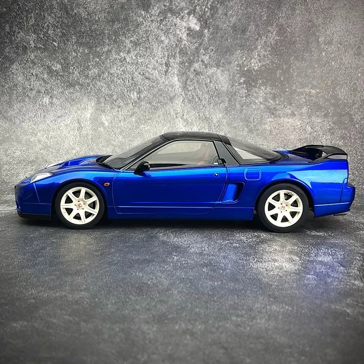 AutoArt Honda 2002 NSX-R NA2 بلو 1:18 – نموذج معدني قابل للجمع