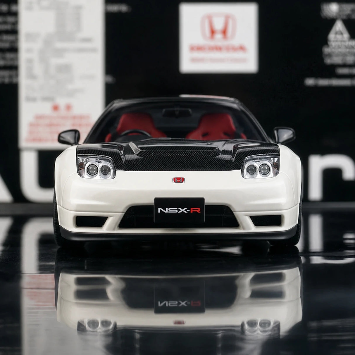 AutoArt Honda 2002 NSX-R NA2 Cofano in Carbonio 1:18 Bianco – Modello da collezione in metallo pressofuso