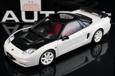 AutoArt Honda 2002 NSX-R NA2 Carbon Hood White 1:18 – keräilyesineitä valuvalumallia
