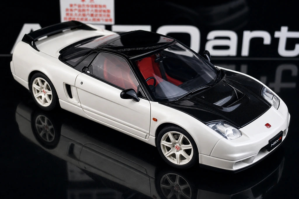 AutoArt Honda 2002 NSX-R NA2 Cofano in Carbonio 1:18 Bianco – Modello da collezione in metallo pressofuso