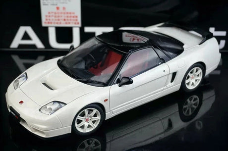 AutoArt Honda 2002 NSX-R NA2 White 1:18 – Keräilyesineet valuvalumallit