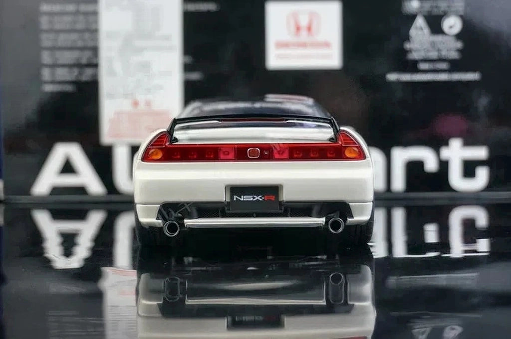 AutoArt Honda 2002 NSX-R NA2 White 1:18 – Collectible Diecast Model Die-Cast