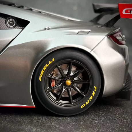 AutoArt Honda 2018 NSX GT3 Silver 1:18 – Keräilyesineitä valuvalumallina