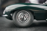 AutoArt Jaguar 1957 XK-SS Steve McQueen 1:18 – samlarobjekt gjuten modell gjutet