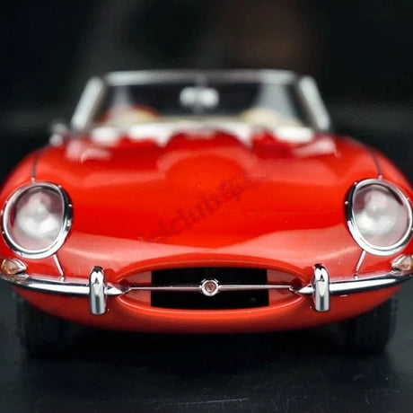 AutoArt Jaguar 1961 E-Type Roadster röd 1:18 – pressgjuten samlarmodell