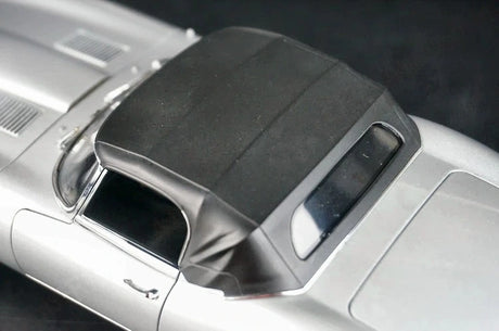 AutoArt Jaguar 1961 E-Type Roadster silver 1:18 – pressgjuten samlarmodell