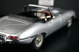 AutoArt Jaguar 1961 E-Type Roadster Silver 1:18 – Collectible Diecast Model Die-Cast