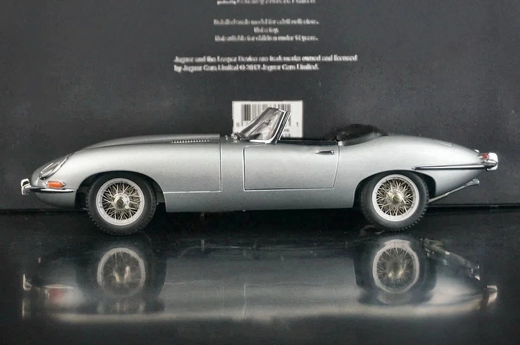 AutoArt Jaguar 1961 E-Type Roadster Silver 1:18 – Collectible Diecast Model Die-Cast