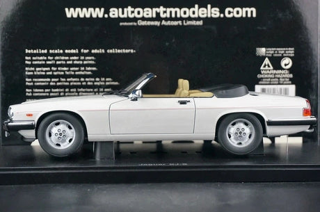 AutoArt Jaguar 1988 XJ-S Convertible vit 1:18 – pressgjuten samlarmodell