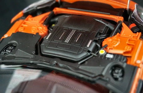 AutoArt Jaguar 2014 F-Type Orange 1:18 – samlarobjekt av gjutna modeller i gjutna metall