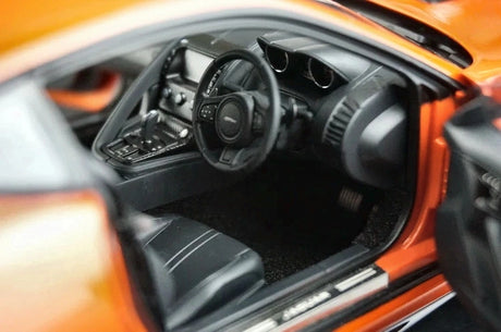 AutoArt Jaguar 2014 F-Type Orange 1:18 – samlarobjekt av gjutna modeller i gjutna metall