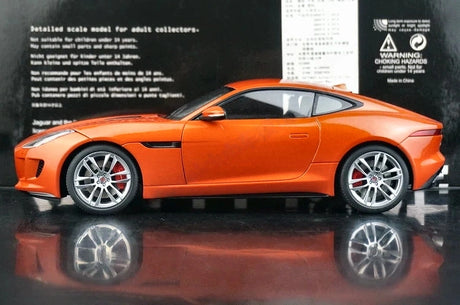 AutoArt Jaguar 2014 F-Type Orange 1:18 – samlarobjekt av gjutna modeller i gjutna metall
