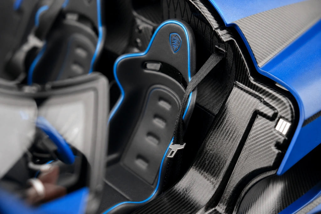AutoArt Koenigsegg 2014 One1 Blue 1:18 – نموذج معدني قابل للجمع من القالب المصبوب