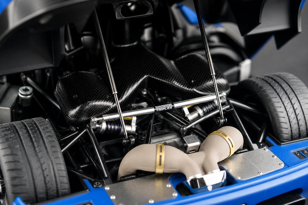 AutoArt Koenigsegg 2014 One1 Blue 1:18 – نموذج معدني قابل للجمع من القالب المصبوب