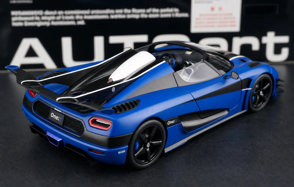AutoArt Koenigsegg 2014 One1 Blue 1:18 – نموذج معدني قابل للجمع من القالب المصبوب