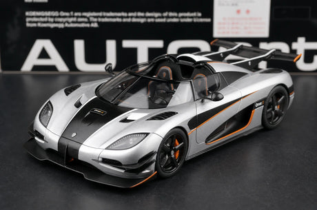 AutoArt Koenigsegg 2014 One1 Silver 1:18 – نموذج معدني قابل للجمع من القالب المصبوب