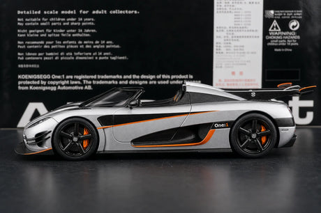AutoArt Koenigsegg 2014 One1 Silver 1:18 – نموذج معدني قابل للجمع من القالب المصبوب