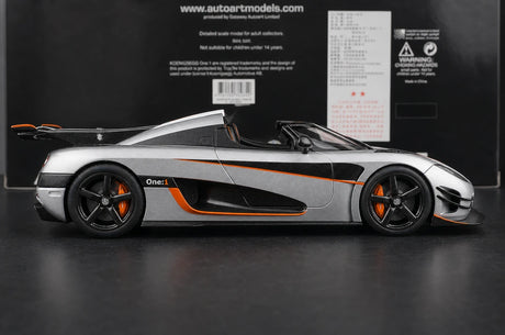 AutoArt Koenigsegg 2014 One1 Silver 1:18 – نموذج معدني قابل للجمع من القالب المصبوب