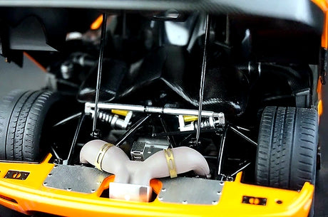 AutoArt Koenigsegg 2015 Agera RS أورانج 1:18 – نموذج معدني قابل للجمع من قالب القالب