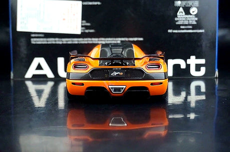AutoArt Koenigsegg 2015 Agera RS أورانج 1:18 – نموذج معدني قابل للجمع من قالب القالب