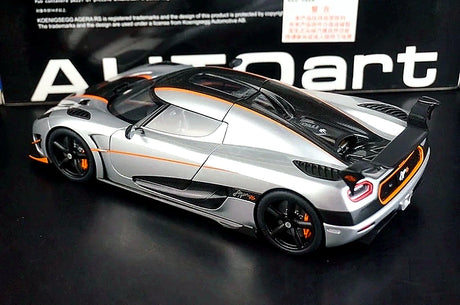 AutoArt Koenigsegg 2015 Agera RS سيلفر 1:18 – نموذج معدني قابل للجمع مصبوب، مصبوب.