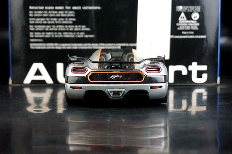 AutoArt Koenigsegg 2015 Agera RS سيلفر 1:18 – نموذج معدني قابل للجمع مصبوب، مصبوب.