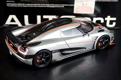 AutoArt Koenigsegg 2015 Agera RS سيلفر 1:18 – نموذج معدني قابل للجمع مصبوب، مصبوب.