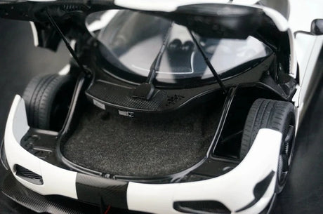 AutoArt Koenigsegg 2015 Agera RS وايت 1:18 – نموذج معدني قابل للجمع من القالب المصبوب