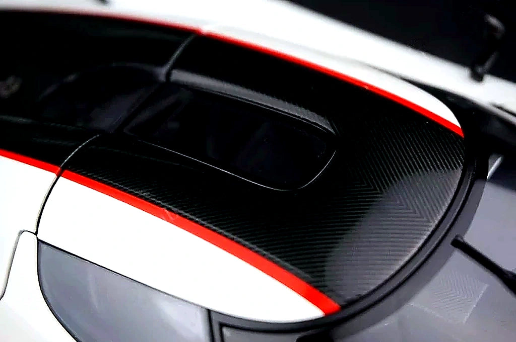 AutoArt Koenigsegg 2016 Regera White 1:18 – Keräilymallinen valuvalumalli