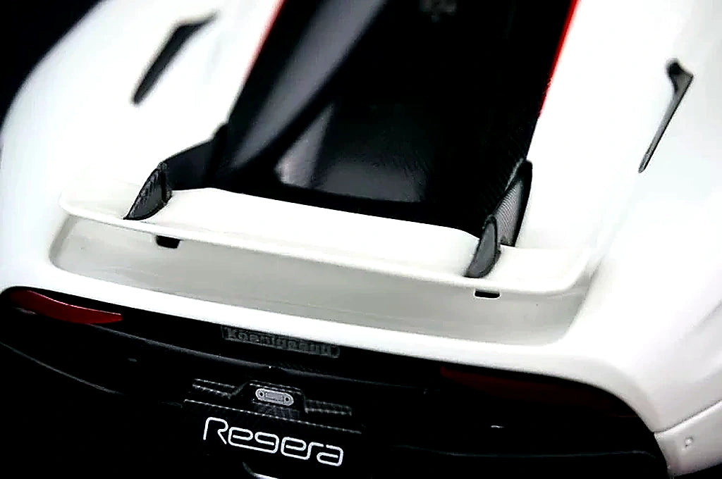 AutoArt Koenigsegg 2016 Regera White 1:18 – Keräilymallinen valuvalumalli