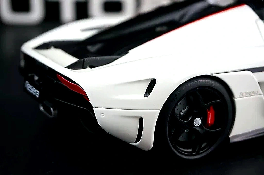 AutoArt Koenigsegg 2016 Regera White 1:18 – Keräilymallinen valuvalumalli