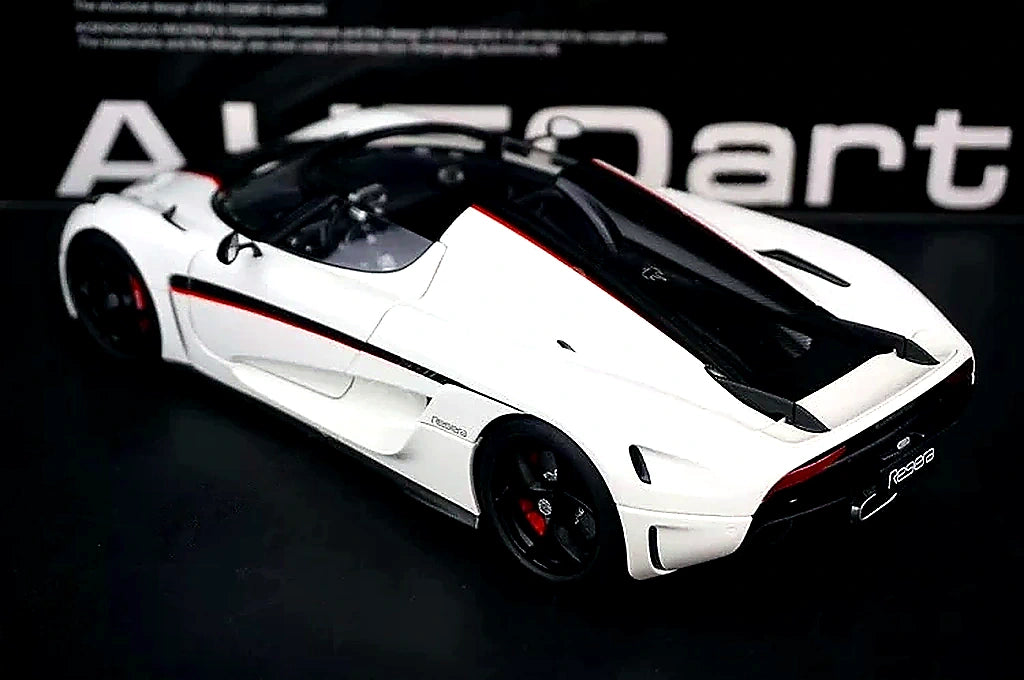 AutoArt Koenigsegg 2016 Regera White 1:18 – Keräilymallinen valuvalumalli