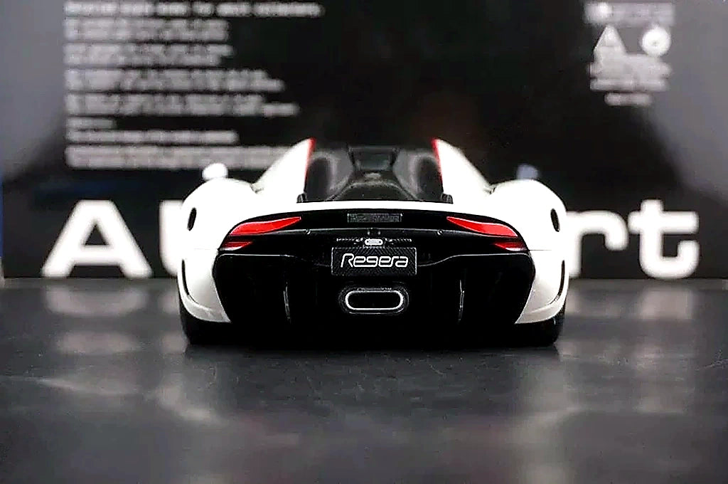 AutoArt Koenigsegg 2016 Regera White 1:18 – Keräilymallinen valuvalumalli